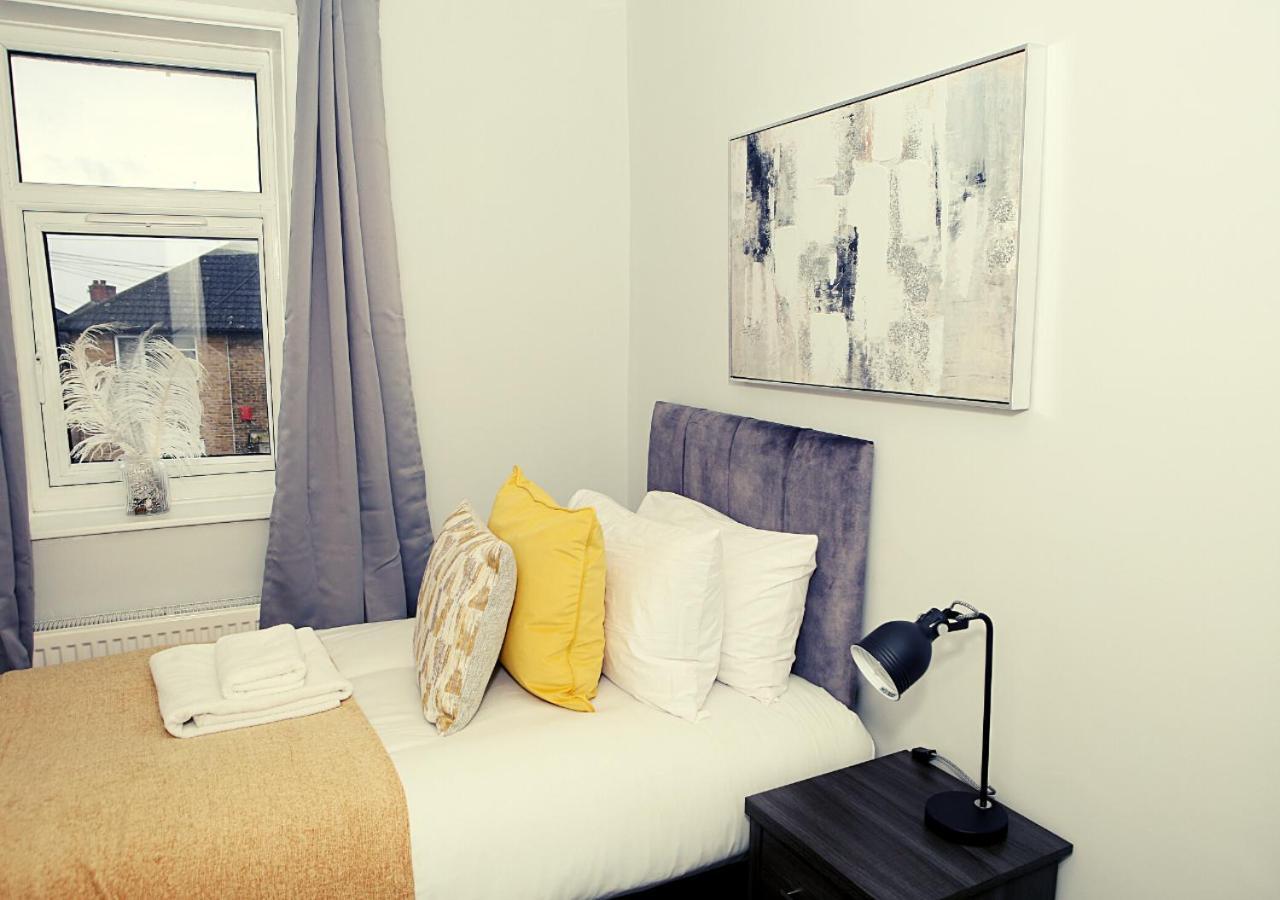 3-Bed House With Parking Near London O2 Apartment Exterior foto